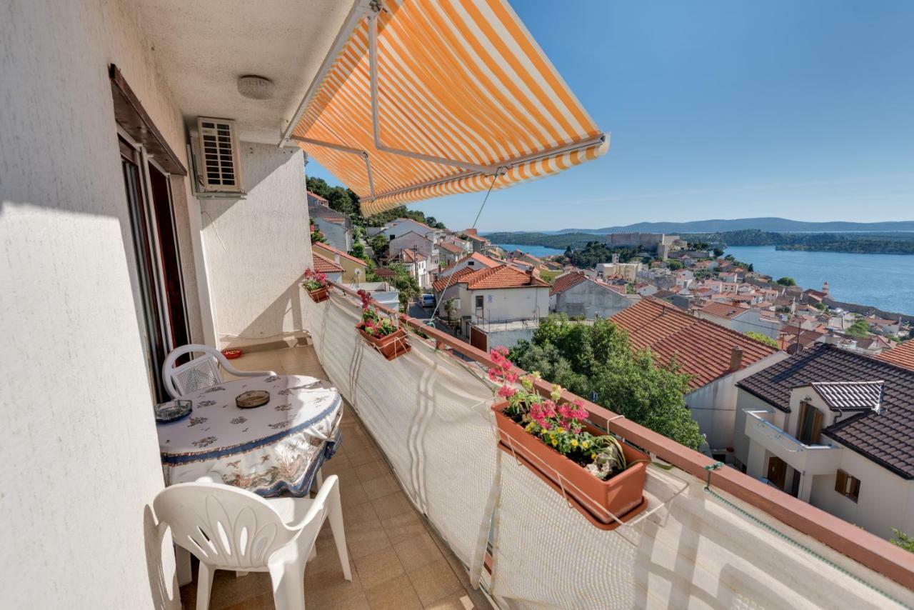 Lara Apartment Šibenik Exterior foto